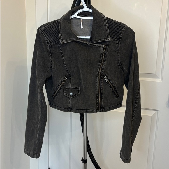 Free People Cropped Denim Jacket - Picture 2 of 2